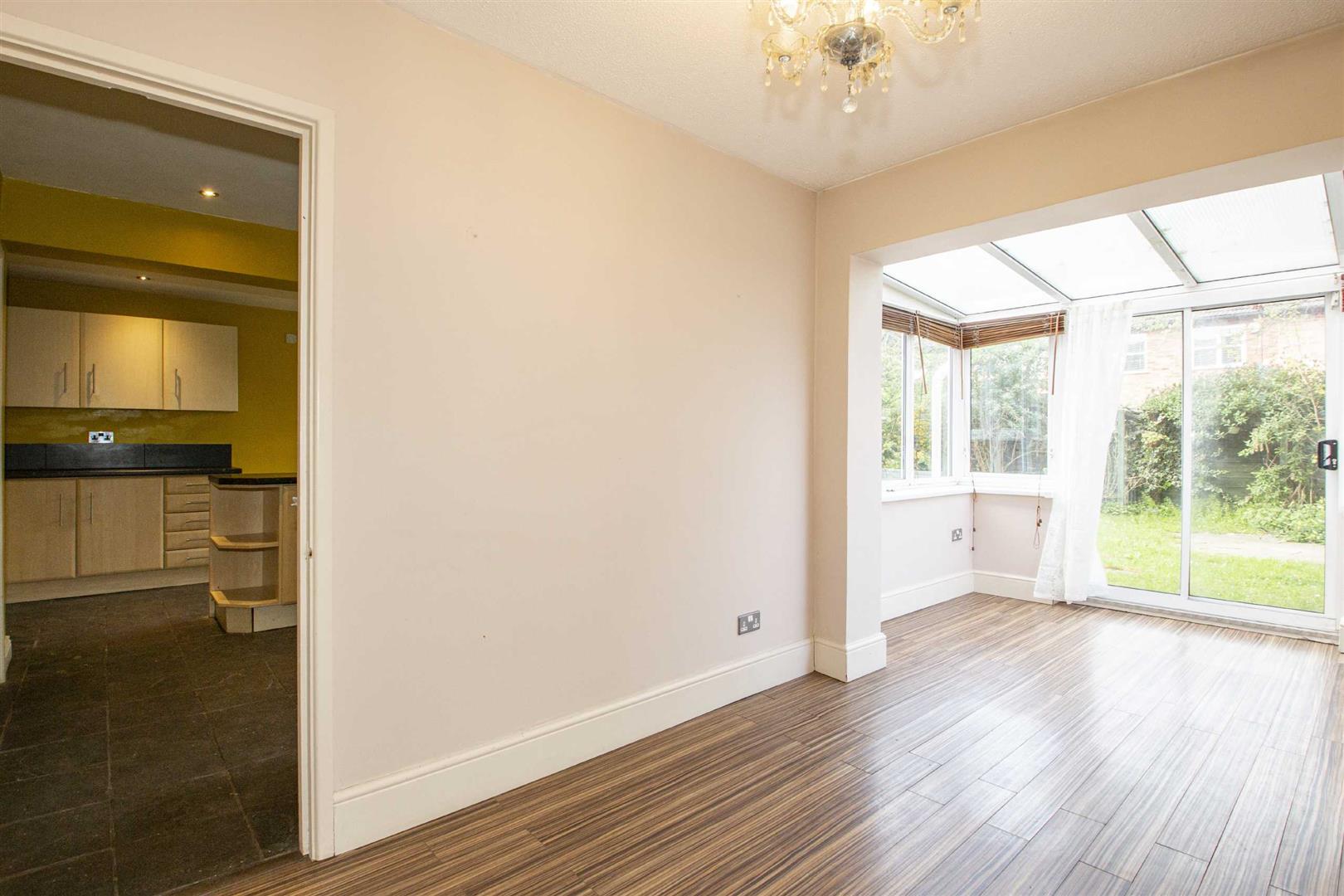 4 bed property in Shorham Rise, Milton Keynes